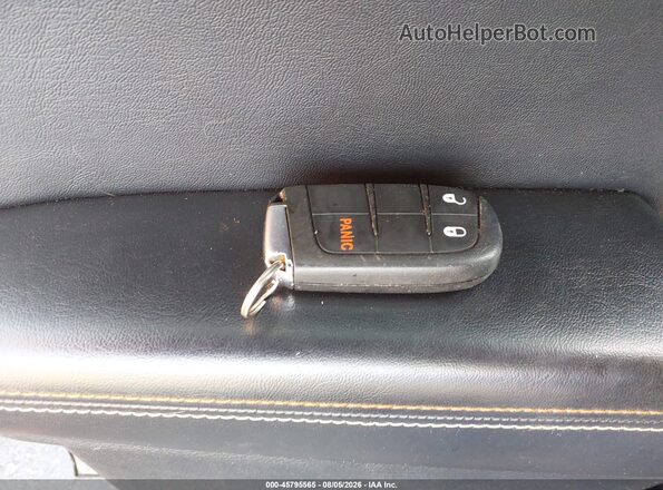 3C4NJCAB9JT411132 2018 JEEP COMPASS Silver Вид панелі приладів