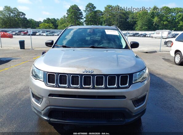 3C4NJCAB9JT411132 2018 JEEP COMPASS Silver Вид щитка приладів