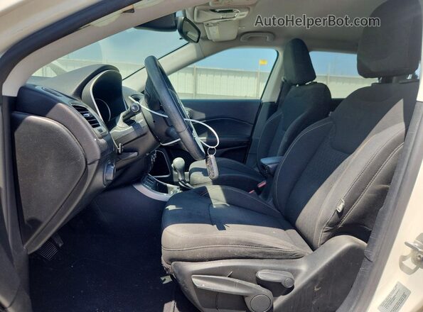 3C4NJCABXHT658279 2017 JEEP COMPASS White წინა სალონის ხედი