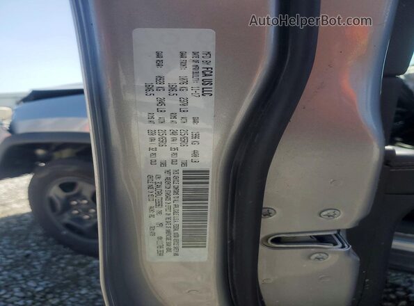3C4NJCABXJT226961 2018 JEEP COMPASS Gray Widok komory silnika