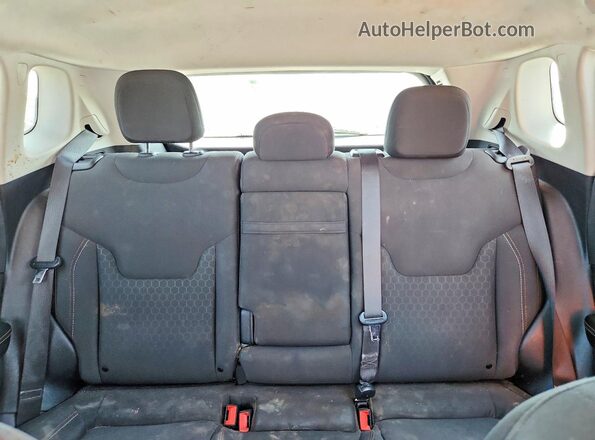 3C4NJCABXKT699681 2019 JEEP COMPASS Silver Vista de los asientos traseros