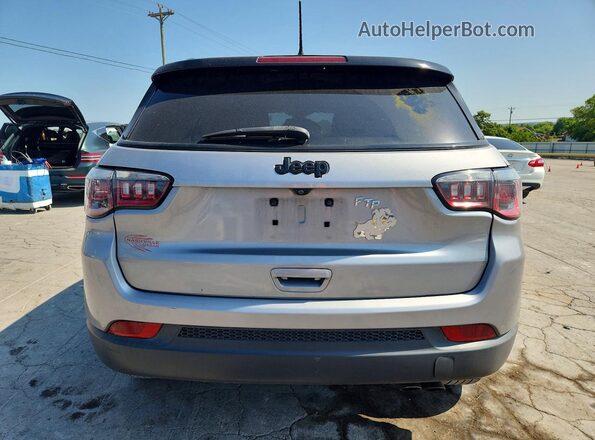 3C4NJCBB0KT612790 2019 JEEP COMPASS Gray Вид ззаду