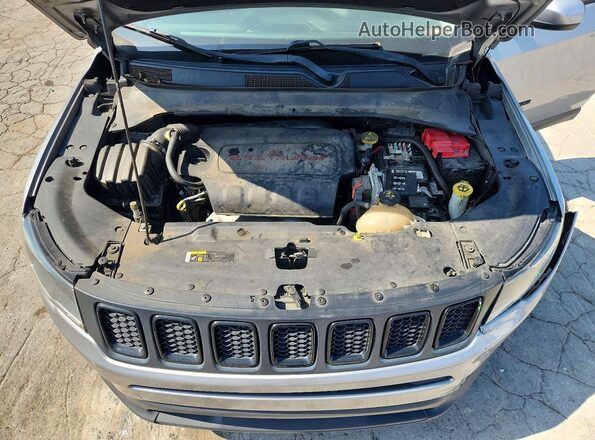3C4NJCBB0KT612790 2019 JEEP COMPASS Gray Вид підкапотного простору