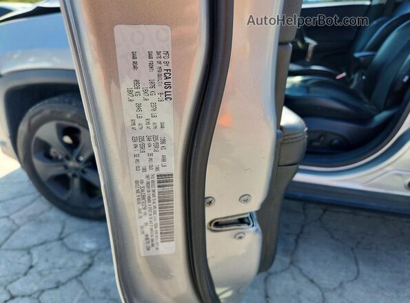 3C4NJCBB0KT612790 2019 JEEP COMPASS Gray Вид наклейки з VIN-кодом