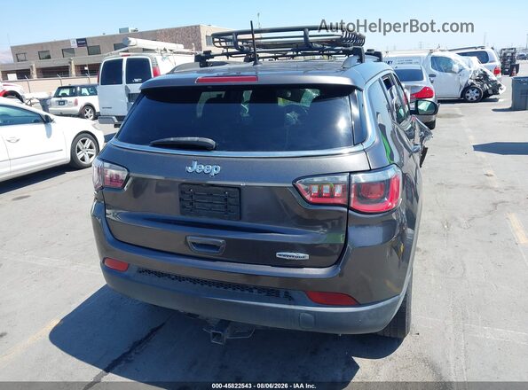 3C4NJCBB1JT469394 2018 JEEP COMPASS Gray 