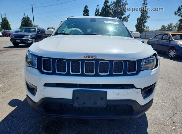 3C4NJCBB1JT489001 2018 JEEP COMPASS White Widok z przodu