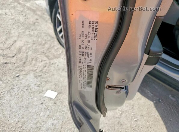 3C4NJCBB2JT471364 2018 JEEP COMPASS Серебряный Вид наклейки с VIN-кодом