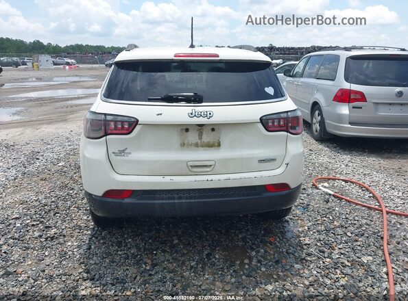 3C4NJCBB3JT256978 2018 JEEP COMPASS Кремовый 