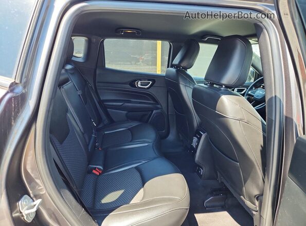 3C4NJCBB3NT234386 2022 JEEP COMPASS Угольный Вид задней части салона