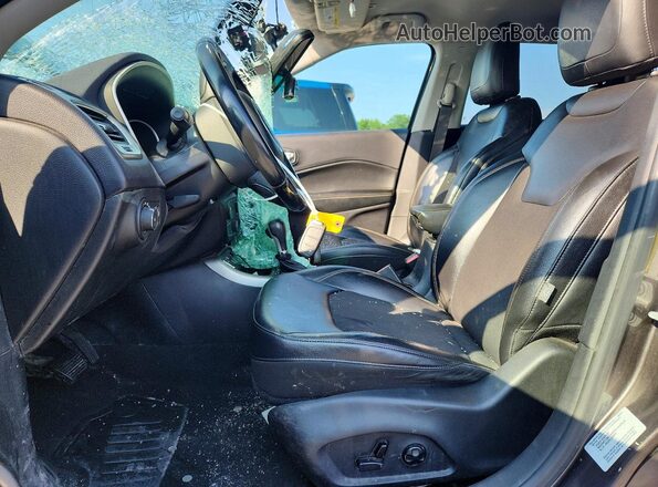 3C4NJCBB4HT690742 2017 JEEP COMPASS Charcoal Вид салону спереду