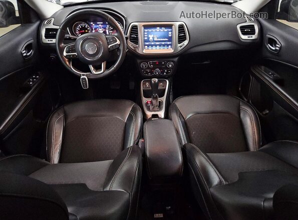 3C4NJCBB4KT616356 2019 JEEP COMPASS Black Вид панелі приладів