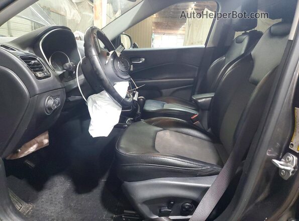 3C4NJCBB4LT122810 2020 JEEP COMPASS Gray Front interior view