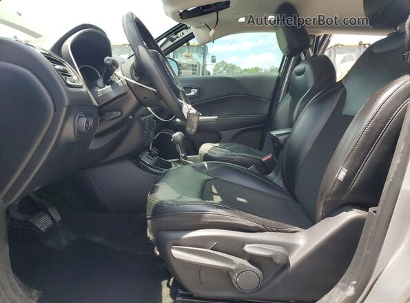 3C4NJCBB4MT567811 2021 JEEP COMPASS Gray წინა სალონის ხედი
