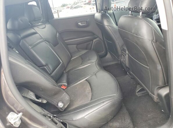 3C4NJCBB5KT756142 2019 JEEP COMPASS Gray Widok wnętrza z tyłu