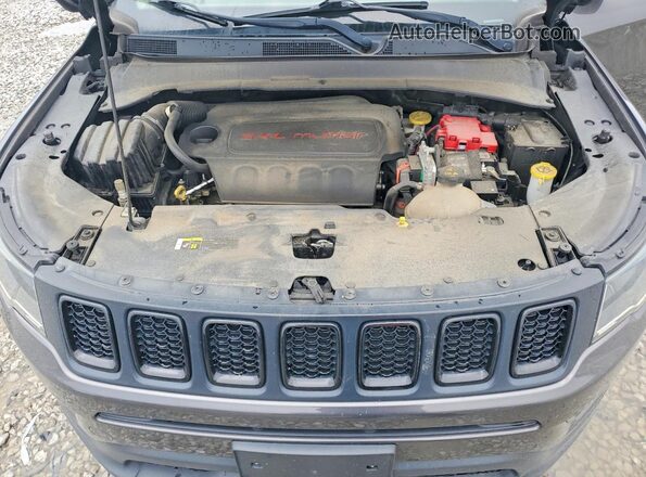 3C4NJCBB5KT756142 2019 JEEP COMPASS Gray Widok komory silnika