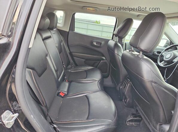 3C4NJCBB5LT235388 2020 JEEP COMPASS Black Rear interior view