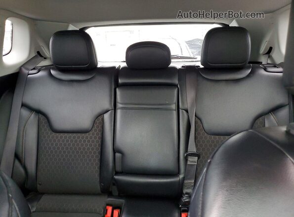 3C4NJCBB6JT123972 2018 JEEP COMPASS Black Vista de los asientos traseros