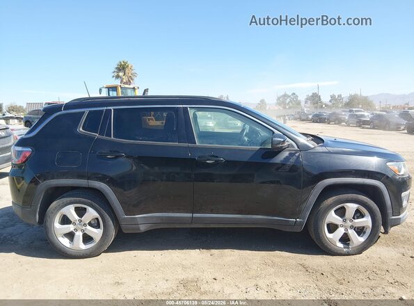3C4NJCBB6JT271460 2018 JEEP COMPASS Black Widok wnętrza z tyłu