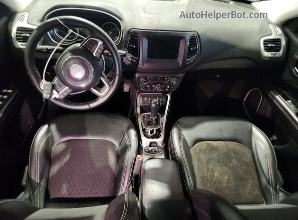 3C4NJCBB6KT692323 2019 JEEP COMPASS Blue Widok deski rozdzielczej