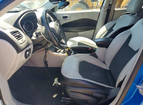 3C4NJCBB6KT730598 2019 JEEP COMPASS Blue Front interior view