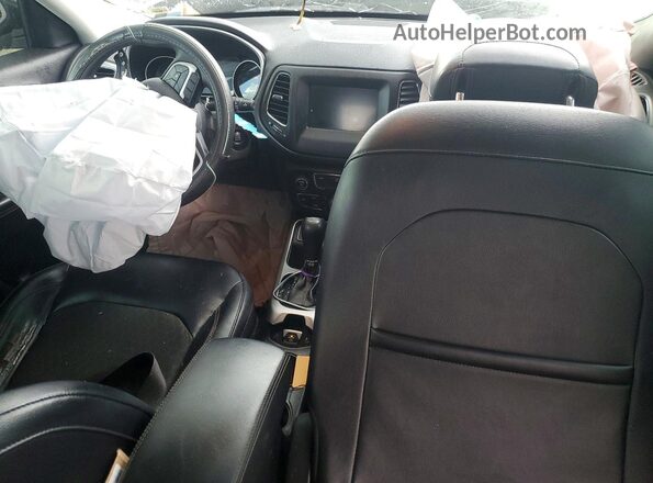 3C4NJCBB7HT672431 2017 JEEP COMPASS Серый Вид панели приборов