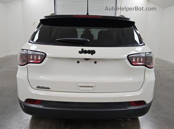 3C4NJCBB7LT246697 2020 JEEP COMPASS White 