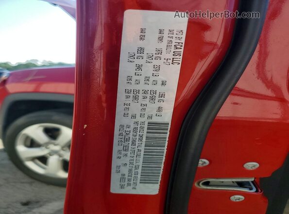 3C4NJCBB8JT182280 2018 JEEP COMPASS Red Vista del compartimento del motor