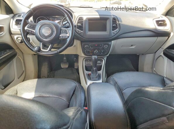 3C4NJCBB8KT679542 2019 JEEP COMPASS Silver Vista del salpicadero