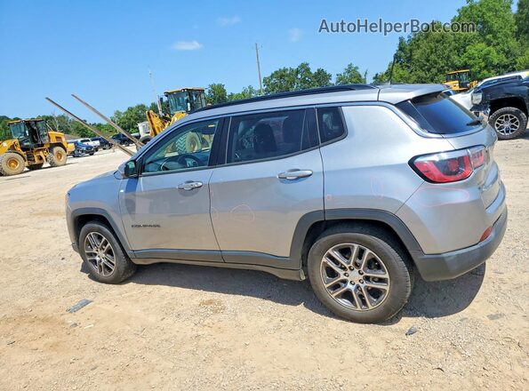 3C4NJCBB8KT679542 2019 JEEP COMPASS Silver Trasero izquierdo