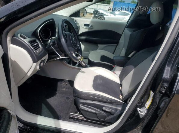 3C4NJCBB9KT668517 2019 JEEP COMPASS Черный Вид салона спереди