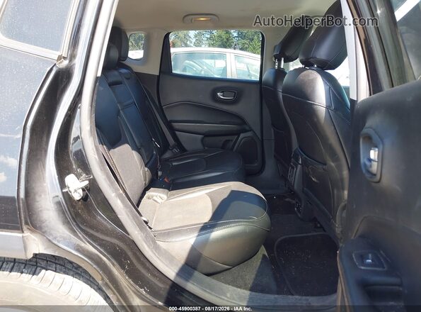 3C4NJCBB9KT699055 2019 JEEP COMPASS Black Widok naklejki z numerem VIN