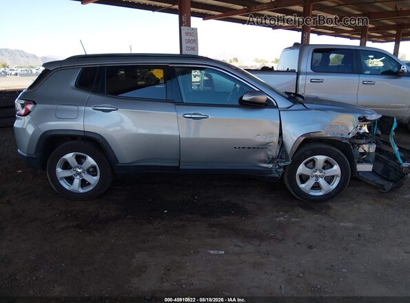 3C4NJCBB9LT133723 2020 JEEP COMPASS Silver Սարքավորումների վահանակի տեսք