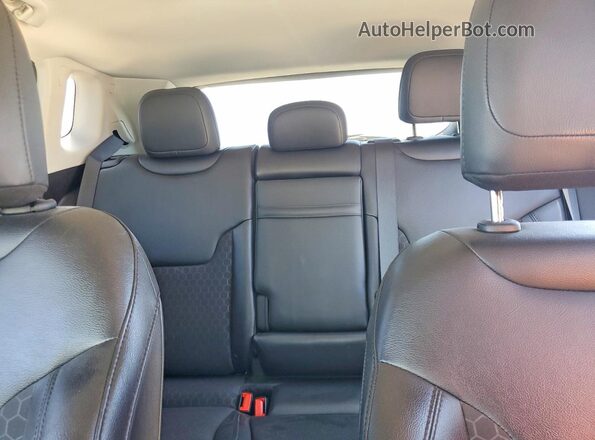 3C4NJCBB9LT140834 2020 JEEP COMPASS Charcoal Widok tylnych siedzeń
