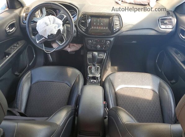 3C4NJCBB9LT140834 2020 JEEP COMPASS Charcoal Widok deski rozdzielczej