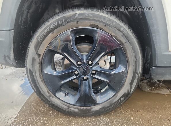 3C4NJCBB9LT158587 2020 JEEP COMPASS White სალონის 360-გრადუსიანი ხედი