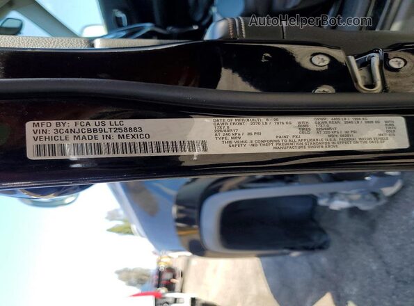 3C4NJCBB9LT258883 2020 JEEP COMPASS Black VIN კოდის სტიკერის ხედი