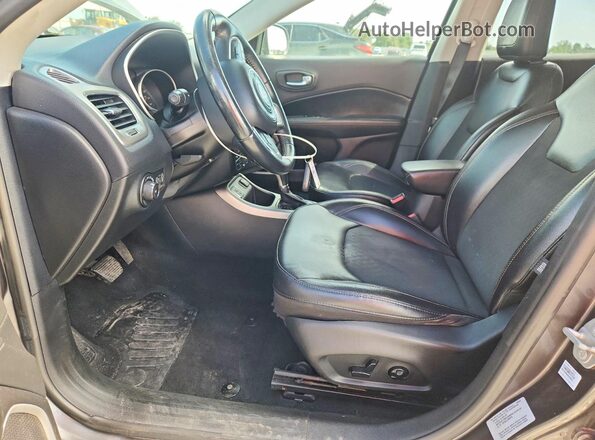 3C4NJCBBXHT661309 2017 JEEP COMPASS Gray Vista interior trasera