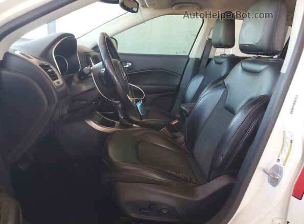 3C4NJCBBXJT468423 2018 JEEP COMPASS White წინა სალონის ხედი