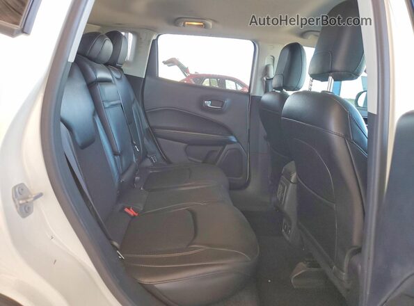 3C4NJCBBXJT468423 2018 JEEP COMPASS White უკანა სალონის ხედი