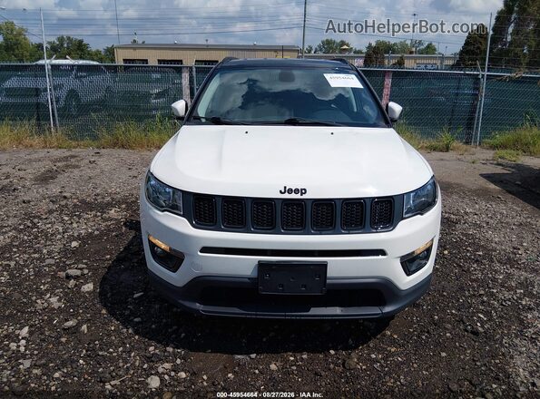 3C4NJCBBXKT658174 2019 JEEP COMPASS White Widok zestawu wskaźników