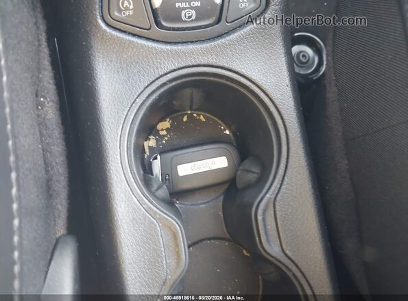 3C4NJCBBXKT731253 2019 JEEP COMPASS Silver Widok deski rozdzielczej