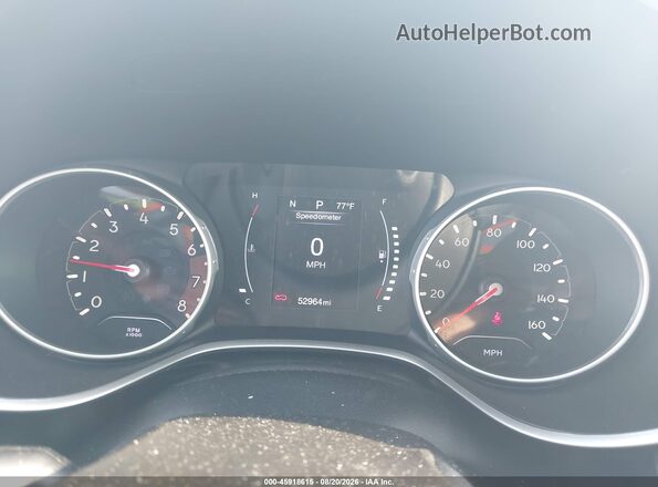 3C4NJCBBXKT731253 2019 JEEP COMPASS Silver Widok tylnych siedzeń