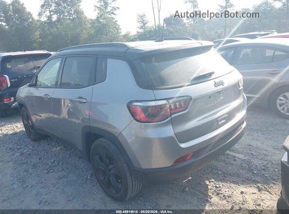 3C4NJCBBXKT731253 2019 JEEP COMPASS Silver Widok wnętrza 360 stopni