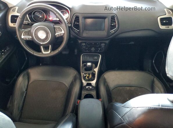 3C4NJCBBXMT538913 2021 JEEP COMPASS White Vista del salpicadero