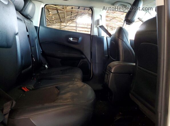 3C4NJCBBXMT538913 2021 JEEP COMPASS White Vista interior trasera