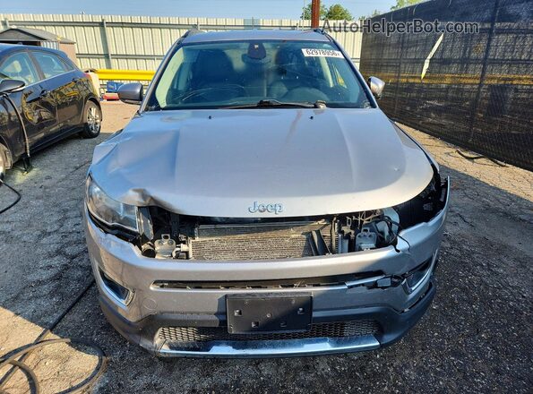 3C4NJCCB0LT187300 2020 JEEP COMPASS Silver Front view