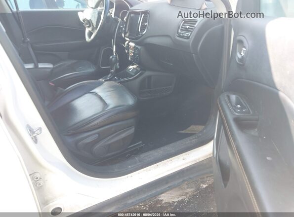 3C4NJCCB1KT662449 2019 JEEP COMPASS White წინა სალონის ხედი