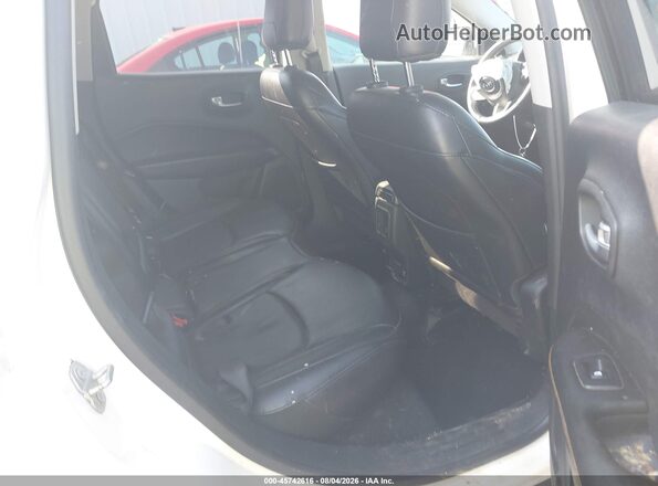 3C4NJCCB1KT662449 2019 JEEP COMPASS White VIN კოდის სტიკერის ხედი