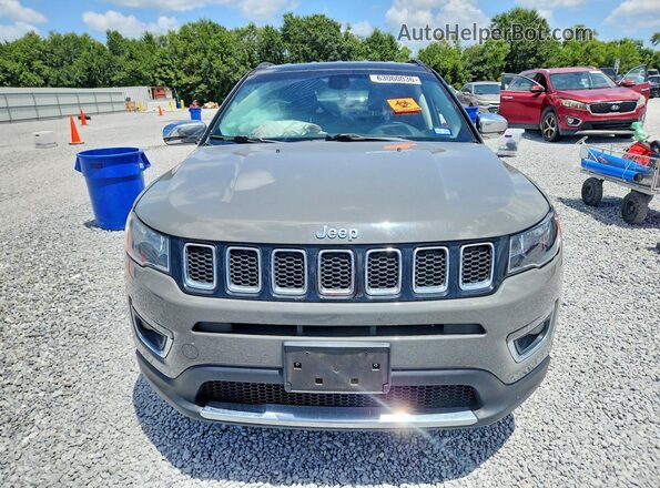 3C4NJCCB1KT748893 2019 JEEP COMPASS Gray Front view