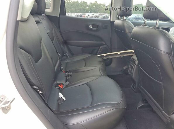 3C4NJCCB1MT549085 2021 JEEP COMPASS White Vista interior trasera